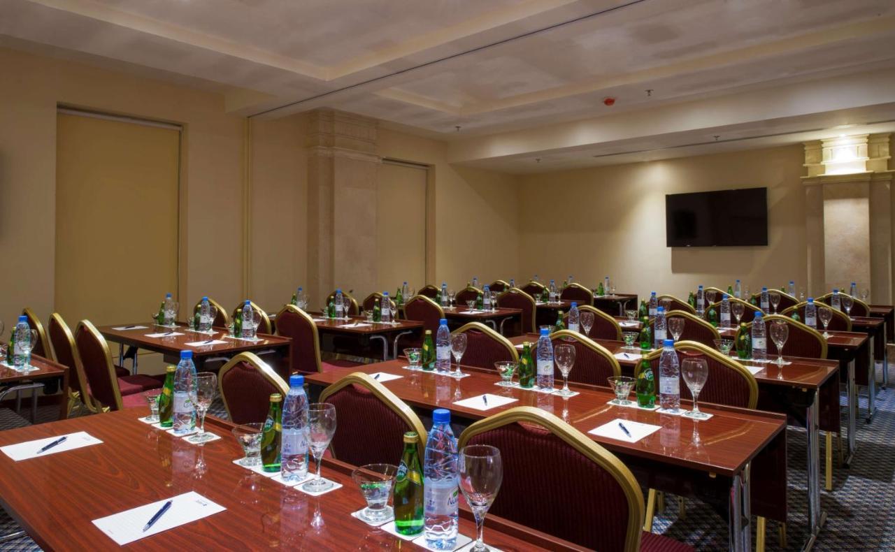 Radisson Blu Hotel, Dhahran Khobar Buitenkant foto