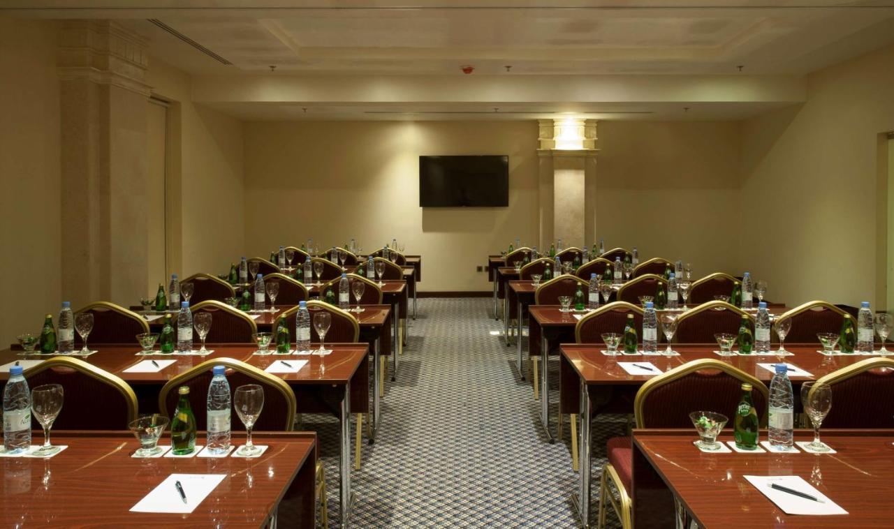 Radisson Blu Hotel, Dhahran Khobar Buitenkant foto