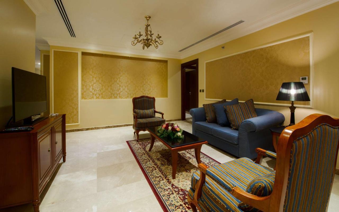 Radisson Blu Hotel, Dhahran Khobar Buitenkant foto